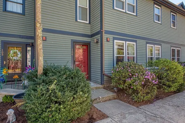 110 Dean St #104, Taunton, MA 02780