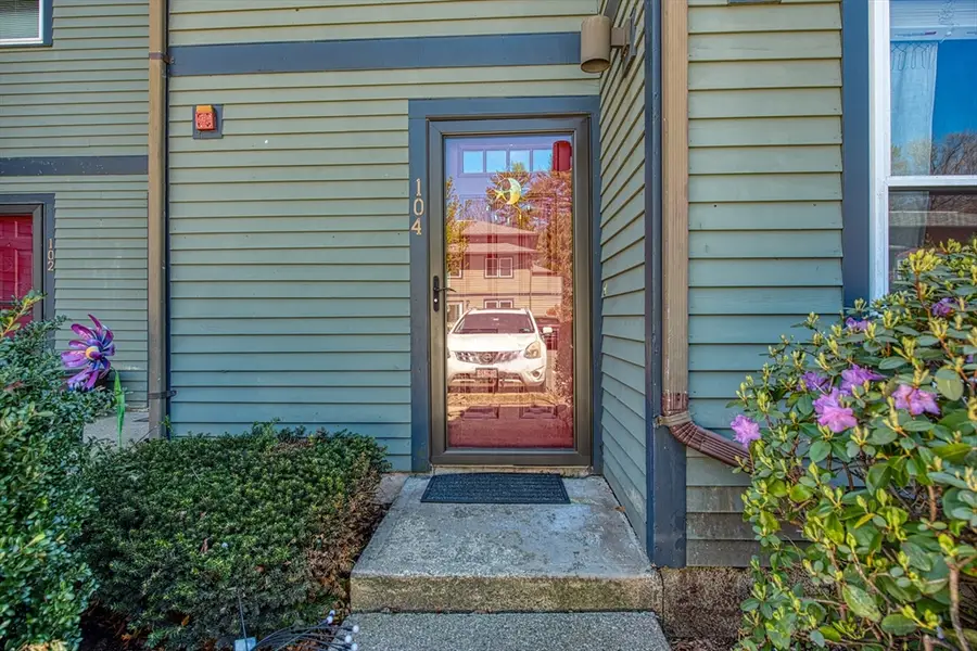 110 Dean St #104, Taunton, MA 02780 - #2
