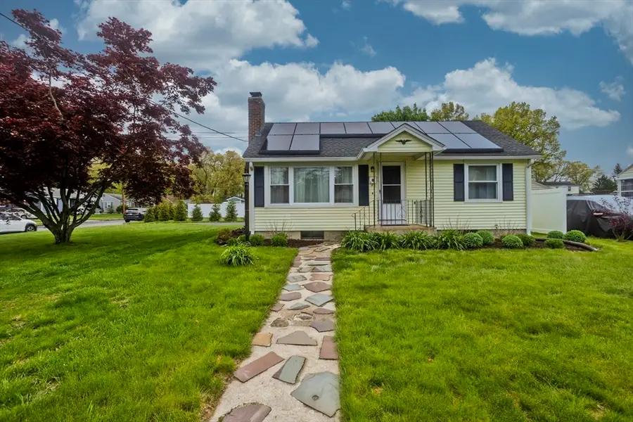 4 Jean Dr, Springfield, MA 01104 - #2