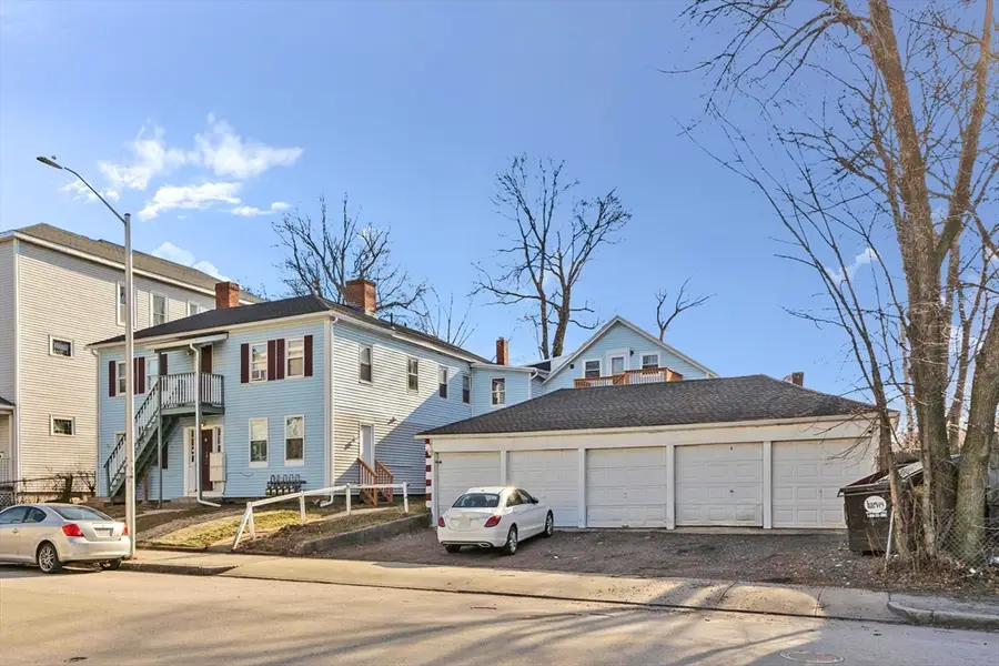 3 Chelsea St, Worcester, MA 01610 - #2