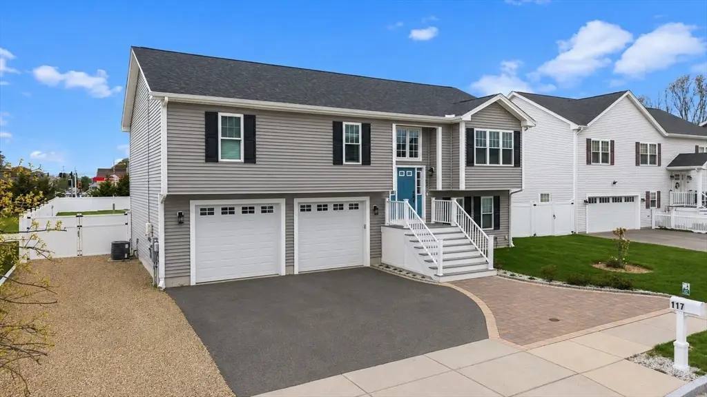 117 Farland Cir, New Bedford, MA 02745 - #1