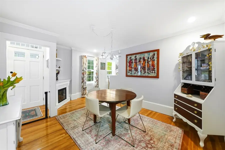 11 Beacon St, Woburn, MA 01801 - #3