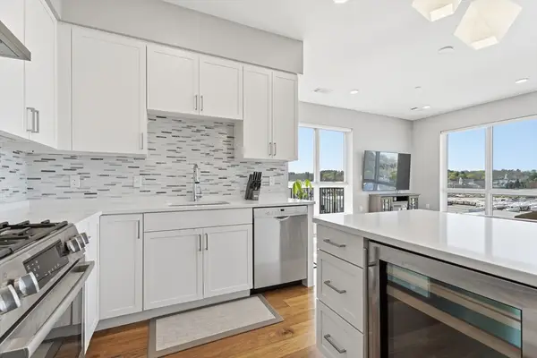 3531 Washington #519, Boston, MA 02130