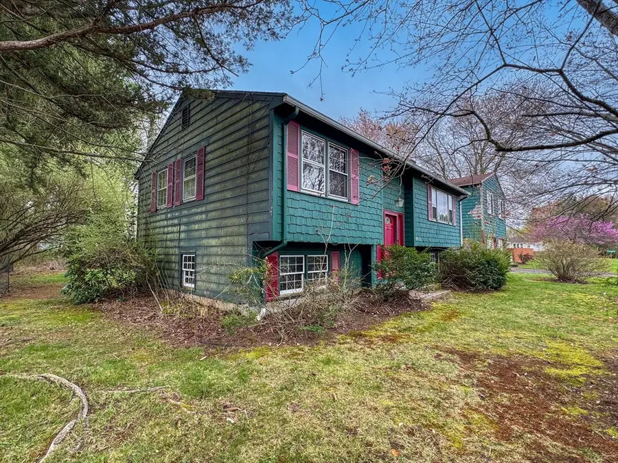 60 White Fox Rd, Feeding Hills, MA 01030 - #3