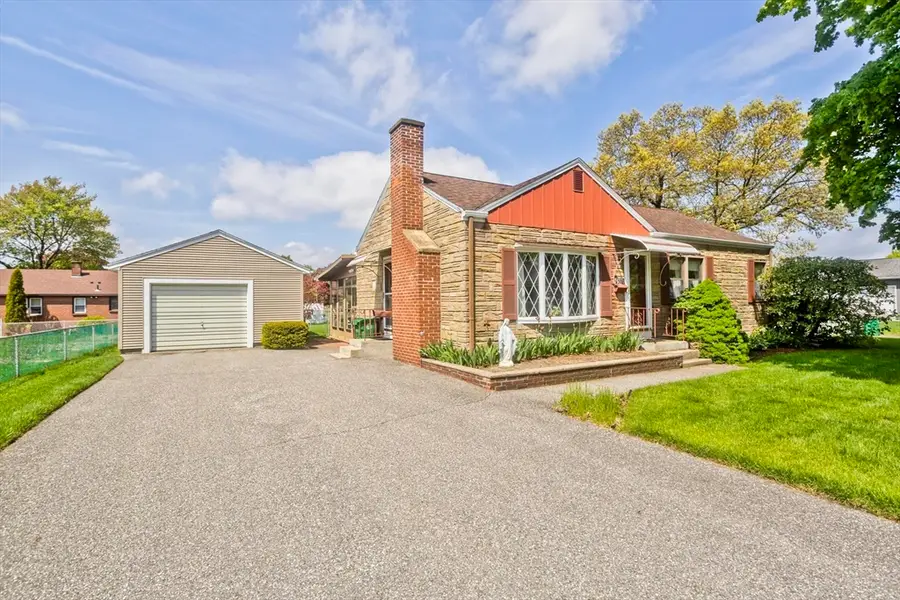 111 Woodcrest Circle, Chicopee, MA 01020 - #3