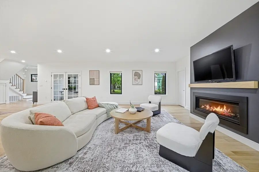 284 Webster St, Newton, MA 02466 - #2