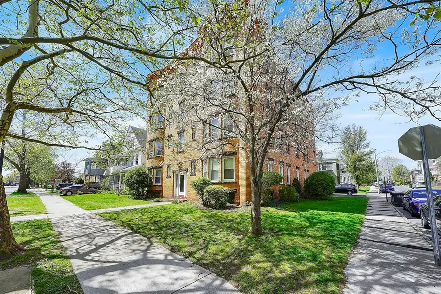 242 Fort Pleasant Ave, Springfield, MA 01108 - #3