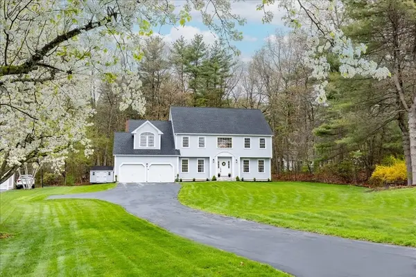 16 Shipley Cir, Westford, MA 01886