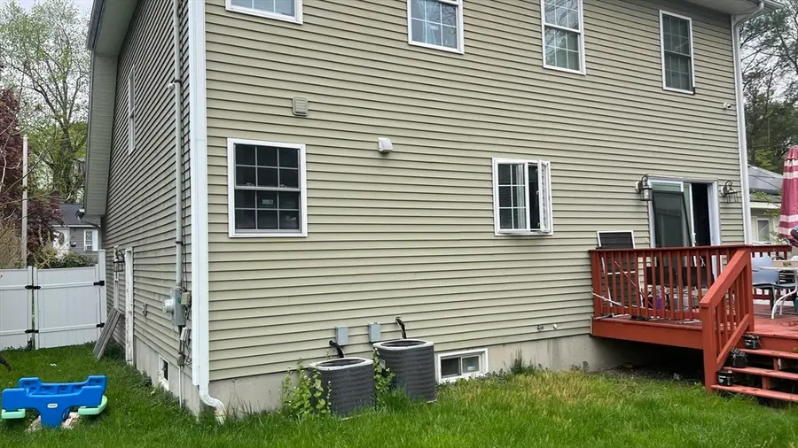 133 Puritan Ave, Worcester, MA 01604 - #3