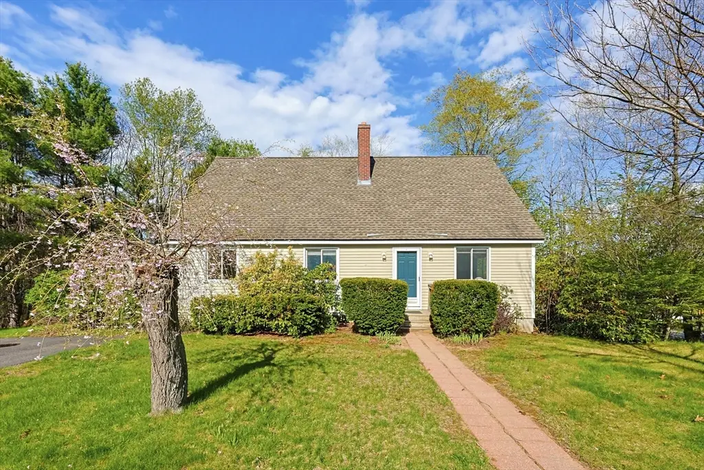 1 Cheyenne Dr, Hubbardston, MA 01452 - #1