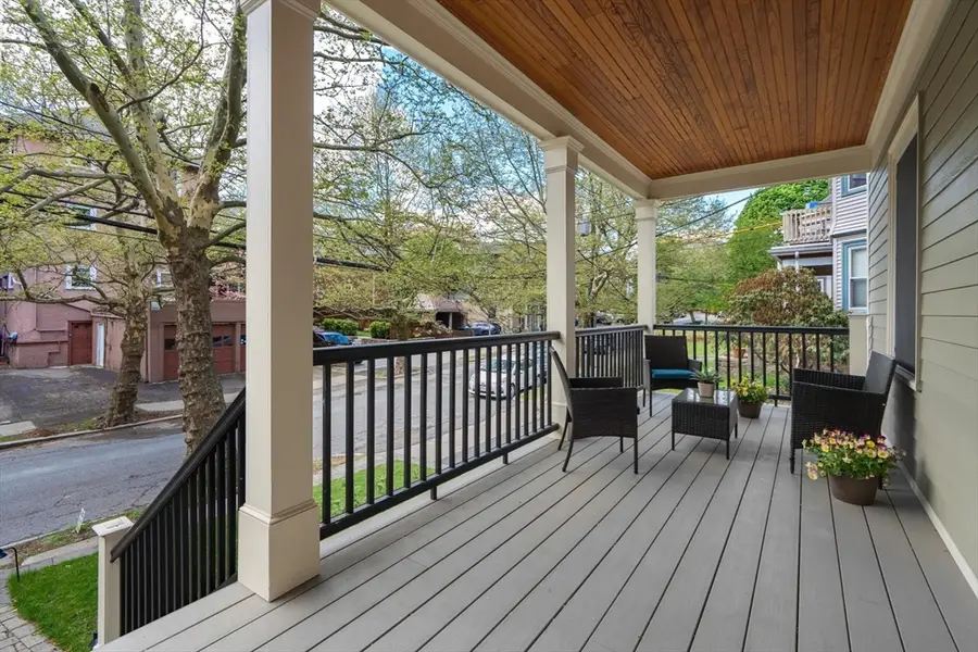 9 Bartlett Cres #1, Brookline, MA 02446 - #2
