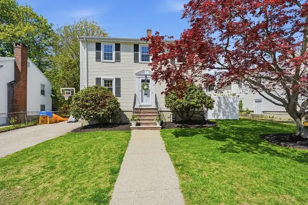 79 Running Brook Rd, Boston, MA 02132