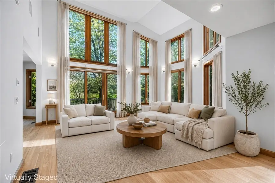 14 Hillside Ave, Southborough, MA 01772 - #2