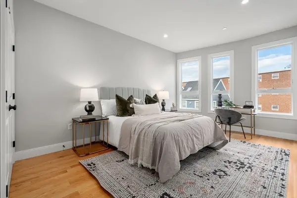 123-125 Centre St #TH6, Boston, MA 02124