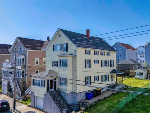 455 Middle St, Fall River, MA 02724