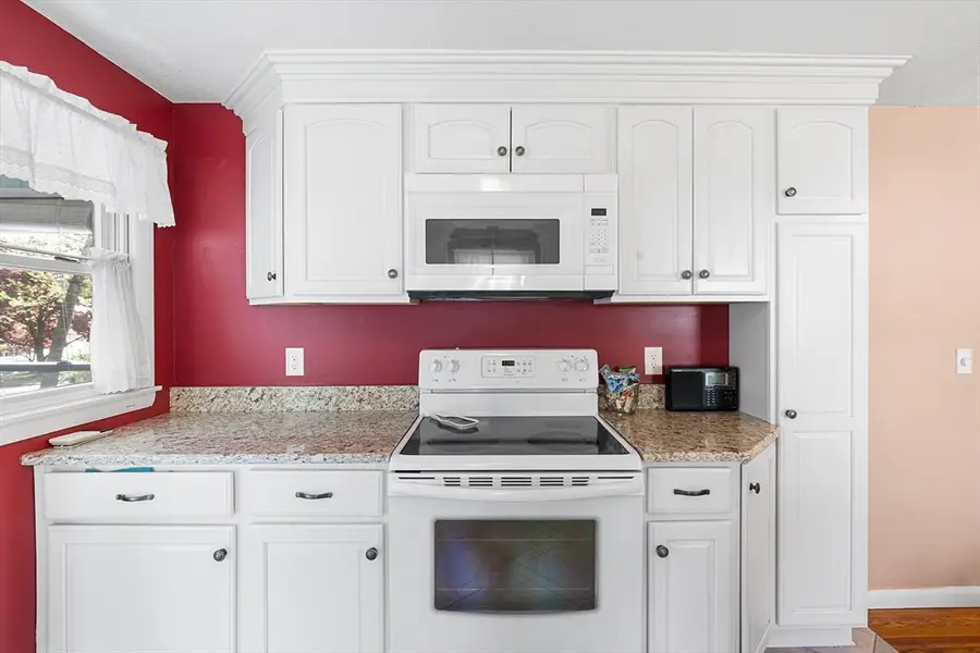 148 Hadley St, Springfield, MA 01118 - #3