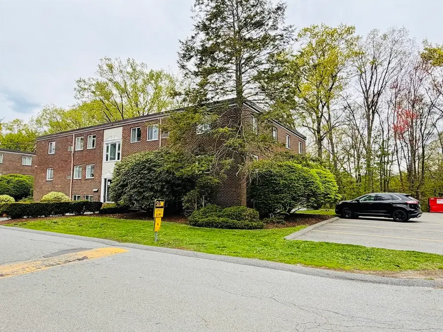 1 Universal St #9, Framingham, MA 01702 - #2
