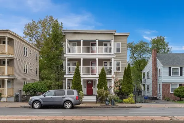 699 Hyde Park Ave #6, Boston, MA 02131