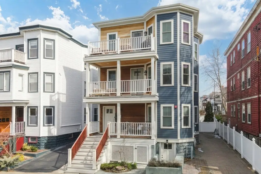 81 Conwell Ave #2, Somerville, MA 02144 - #1