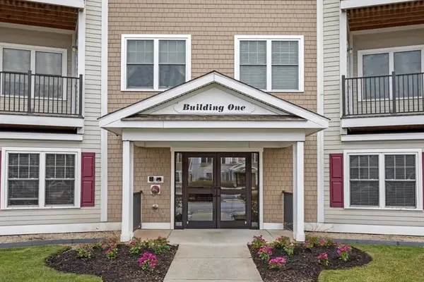 360 Andover St #1310, Danvers, MA 01923