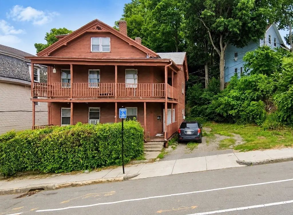 9 Winthrop, Worcester, MA 01604 - #1