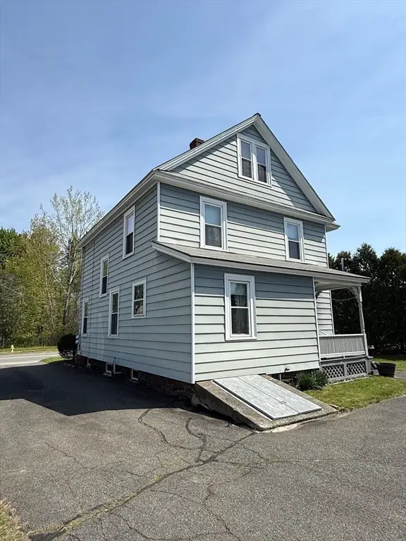 128 Silver St, Greenfield, MA 01301 - #3