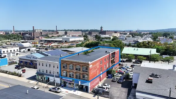 86 S Broadway, Lawrence, MA 01843