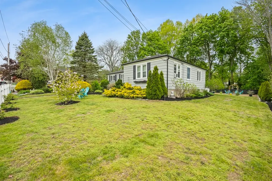 194 Grove Ave, Somerset, MA 02726 - #2