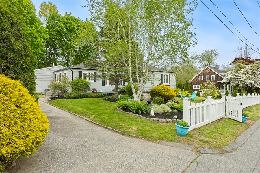 194 Grove Ave, Somerset, MA 02726 - #3