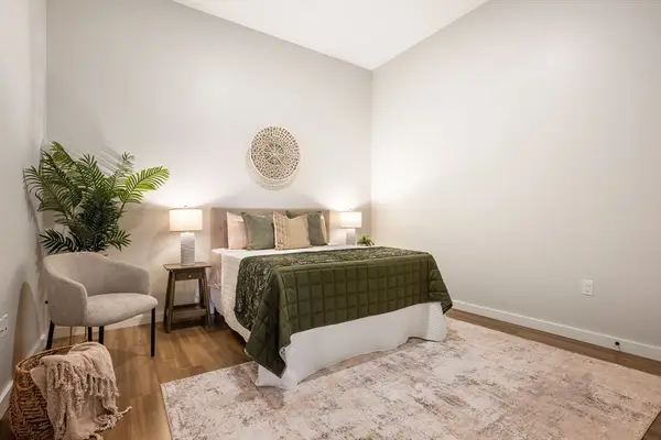 22 Elm St #401, Worcester, MA 01608