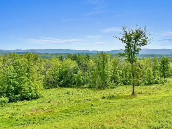 59 Whites Hill Rd, Egremont, MA 01230
