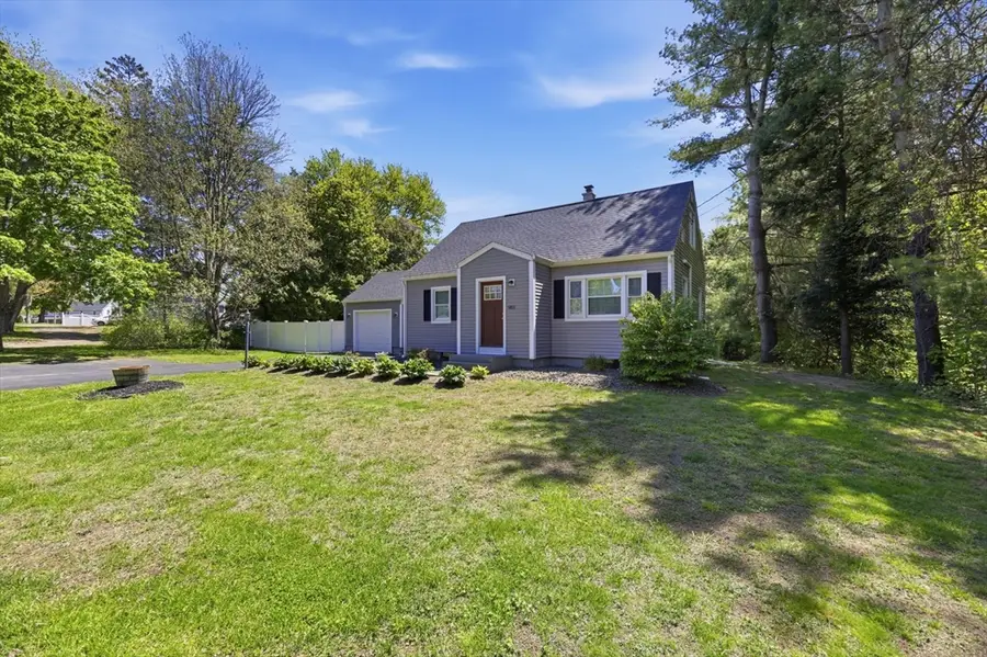 983 Shoemaker Ln, Feeding Hills, MA 01030 - #3