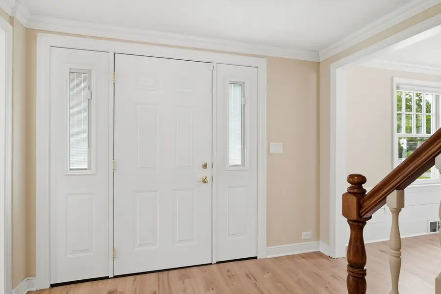 107 Viscount Rd, Longmeadow, MA 01106 - #3