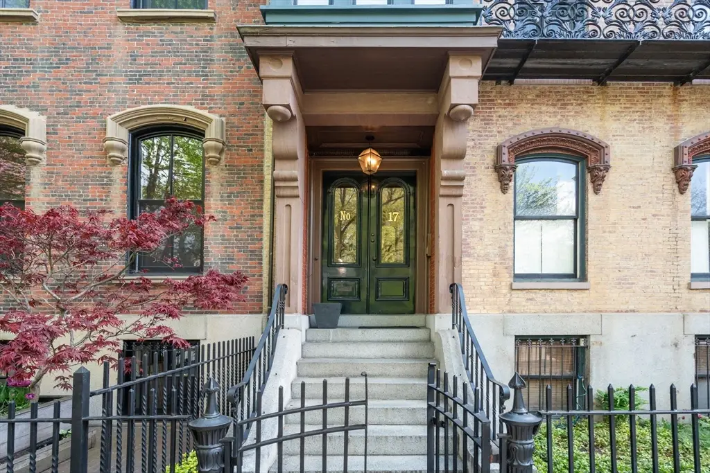 17 Monument Square #2, Boston, MA 02129 - #1
