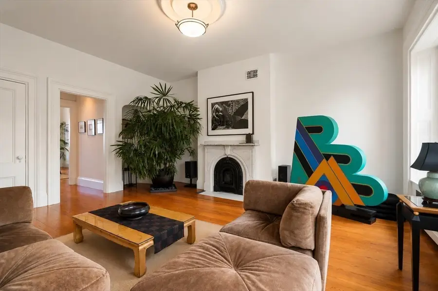 17 Monument Square #2, Boston, MA 02129 - #3