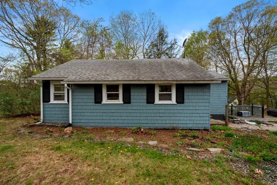 16 Oxford St, West Boylston, MA 01583 - #2