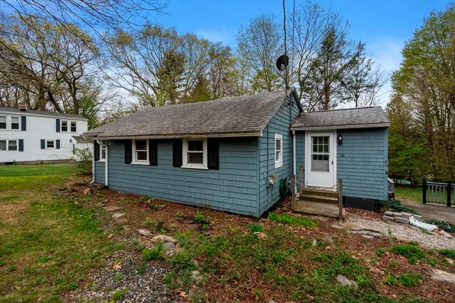 16 Oxford St, West Boylston, MA 01583 - #3
