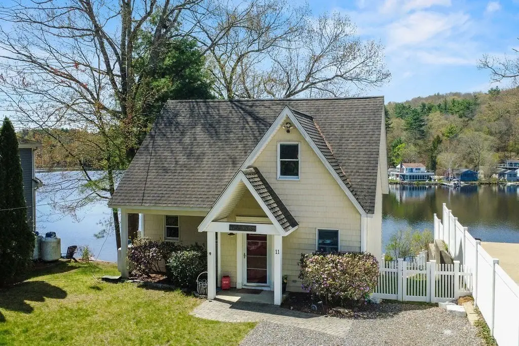 11 Shore Dr, Holland, MA 01521 - #1