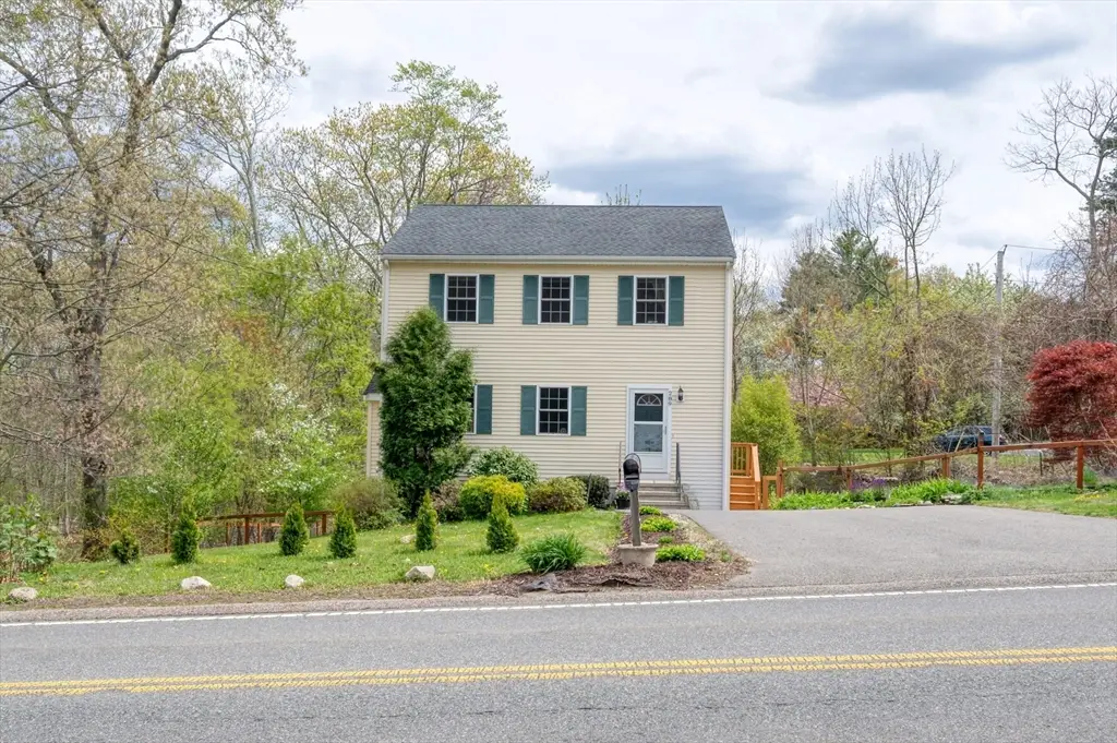 289 Weymouth St, Holbrook, MA 02343 - #1