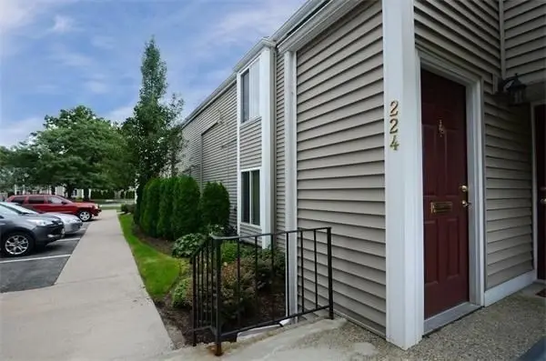 224 Nassau Dr #224, Springfield, MA 01129 - #2
