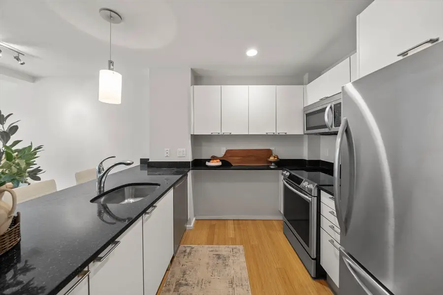 2 Earhart St #308, Cambridge, MA 02141 - #3