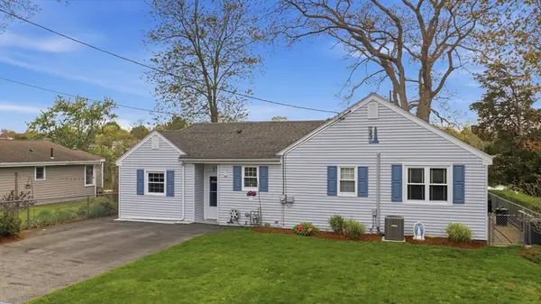 23 Pine Street, Swansea, MA 02777