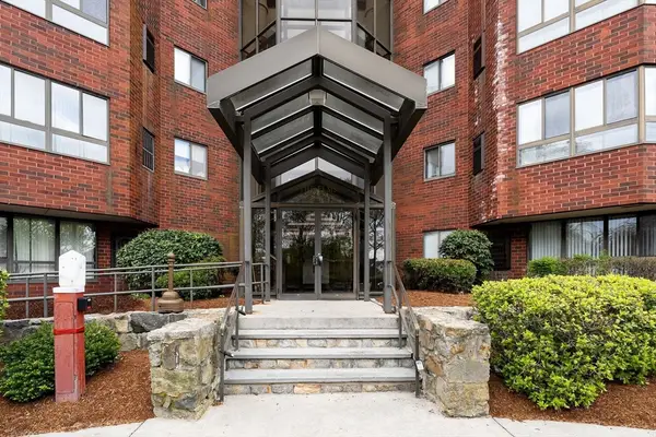 200 Burkhall St #109, Weymouth, MA 02190