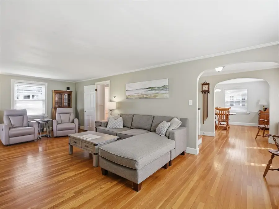 14 Delwood Rd, Chelmsford, MA 01824 - #3