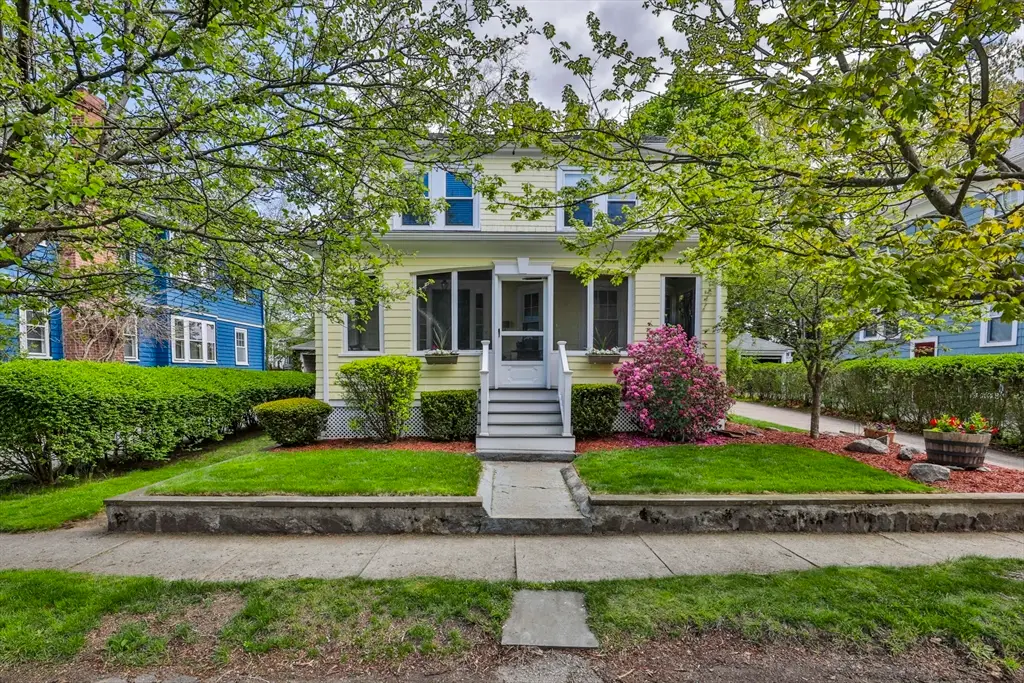 15 Crown St, Milton, MA 02186 - #1