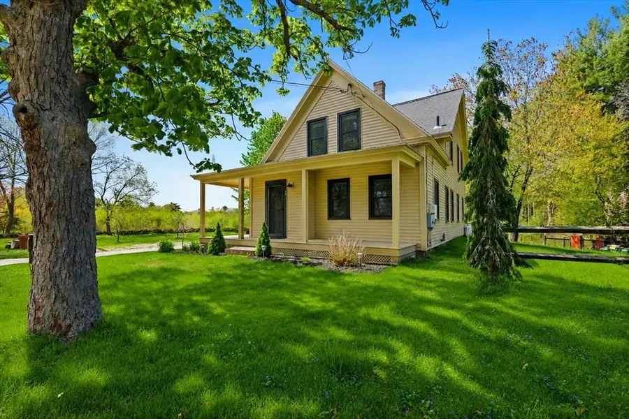 25 Warfield St, Hopedale, MA 01747 - #2