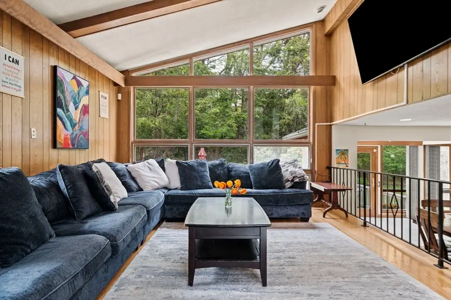 1 Hemlock Dr, Chelmsford, MA 01824 - #2