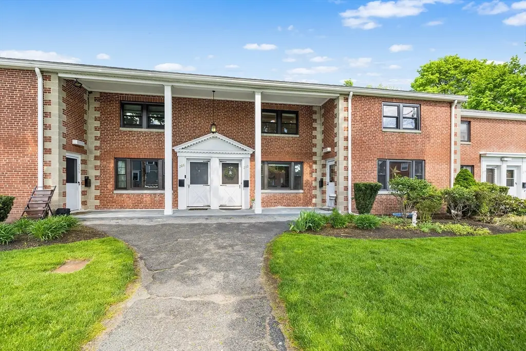 210 Church St #210, Waltham, MA 02452 - #1