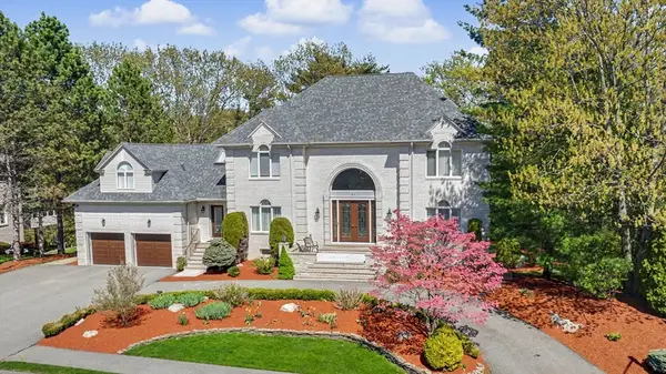 29 Hammersmith Dr, Saugus, MA 01906