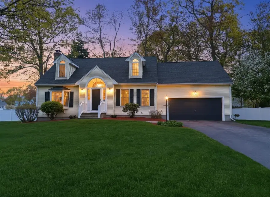35 Buena Vista Dr, Attleboro, MA 02703 - #2